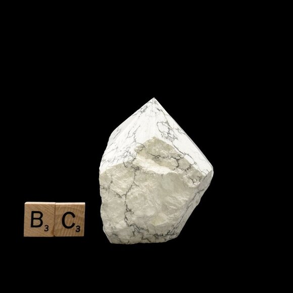 White Howlite Crystal, Generator Point, Rough Base, Polished Point, White Stone - Picture 7 of 10